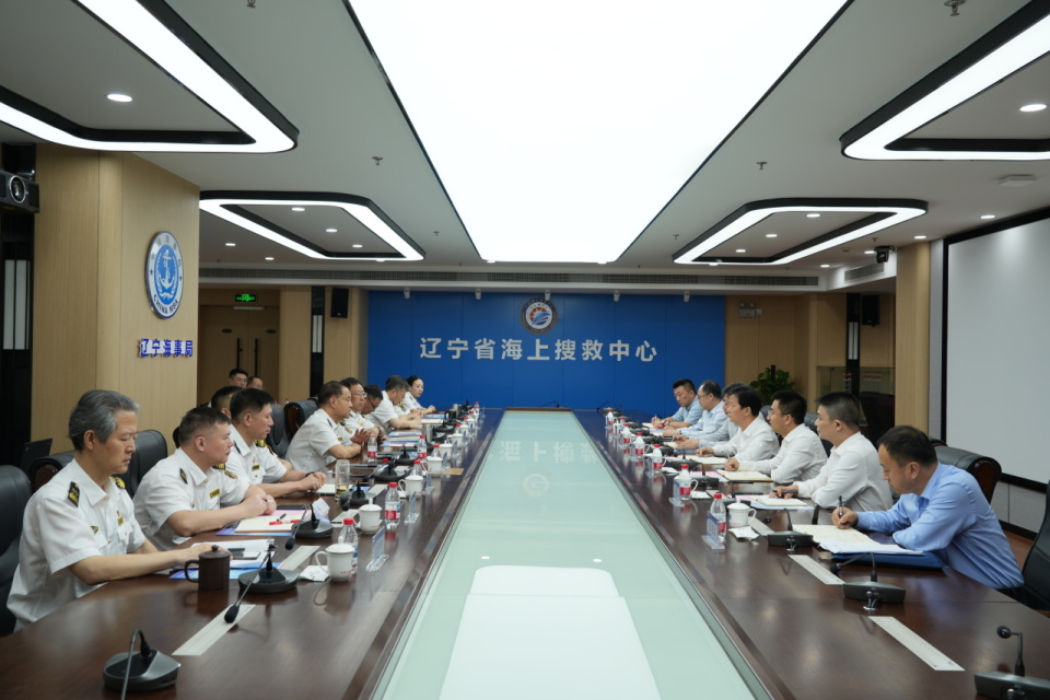 公司新任领导班子拜访辽宁海事局、大连海事局